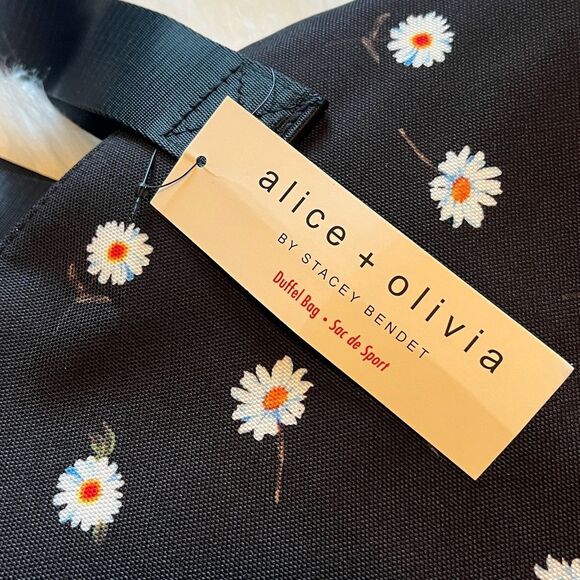 New! Alice + Olivia by Stacey Bendet  Daisy Print Duffel Bag - Picture 5 of 16